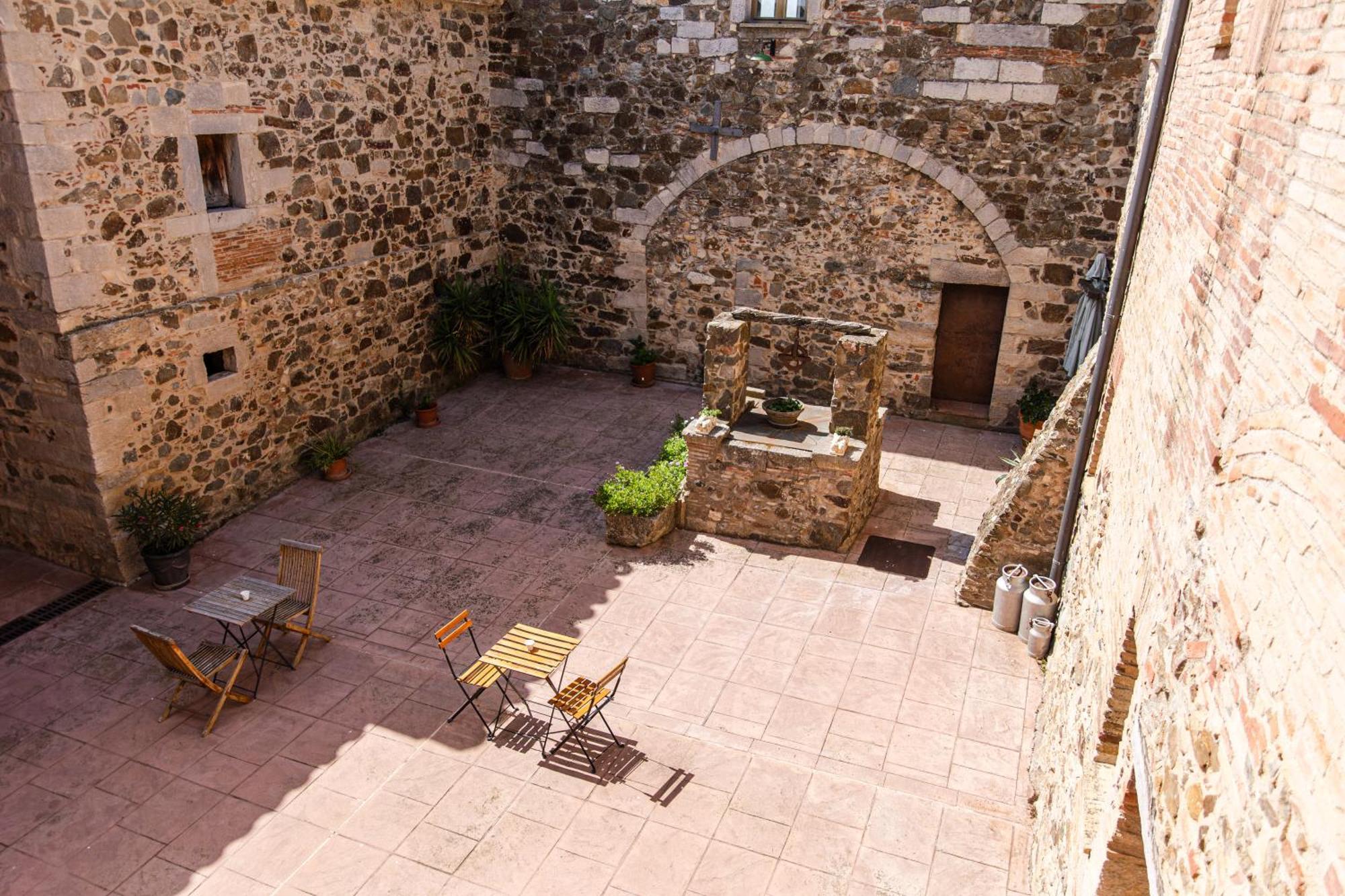 Agroturisme Sant Dionis Campllong Εξωτερικό φωτογραφία