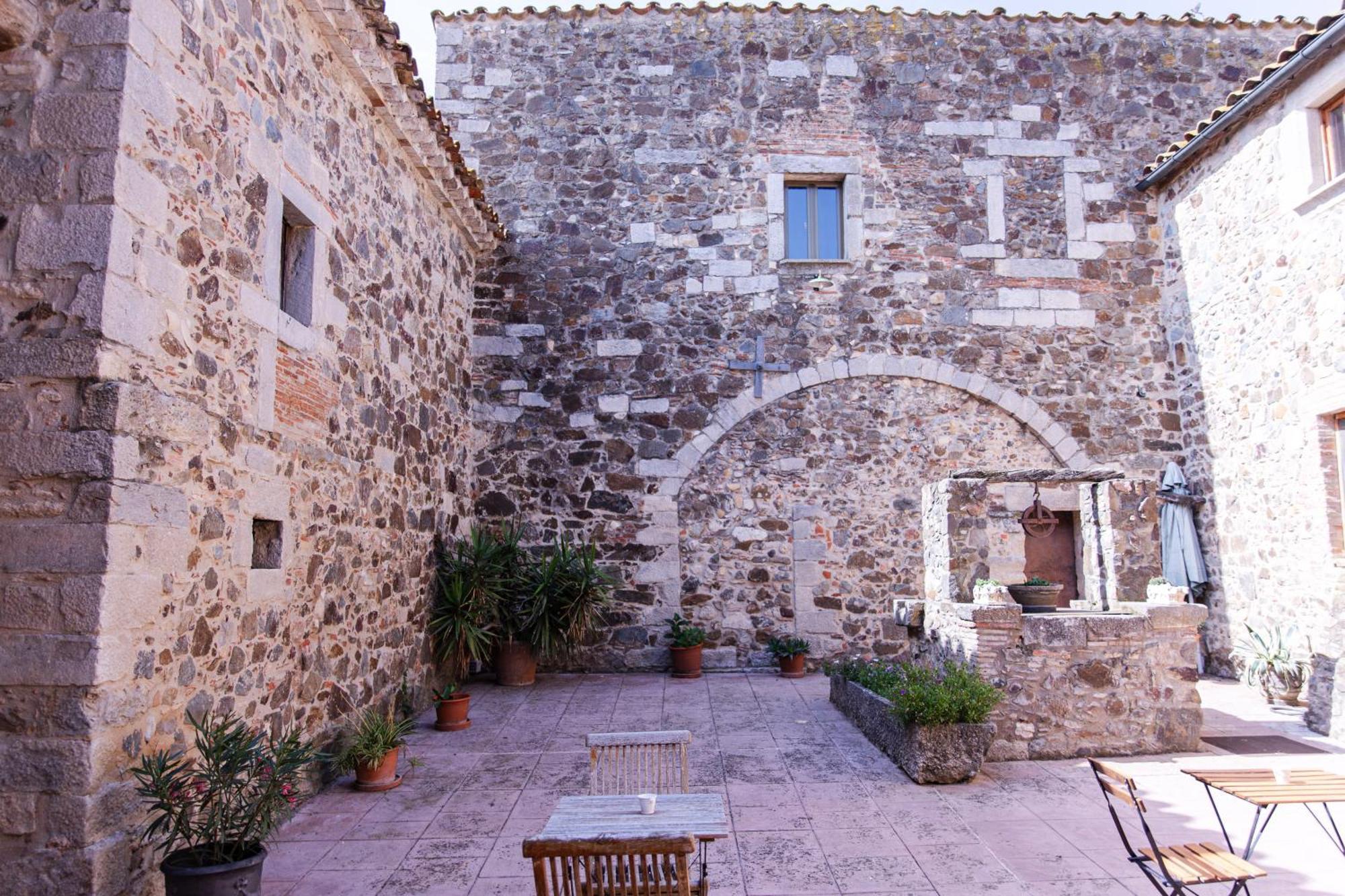 Agroturisme Sant Dionis Campllong Εξωτερικό φωτογραφία